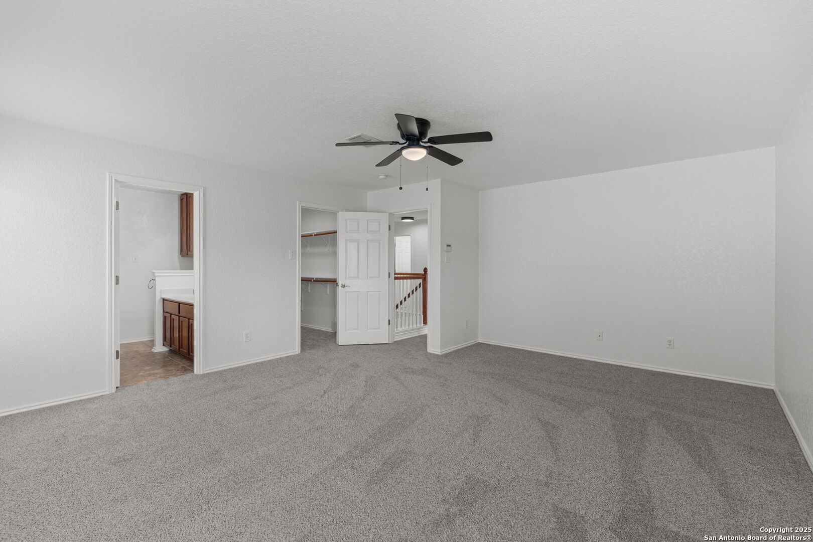 12206 Medina Mill