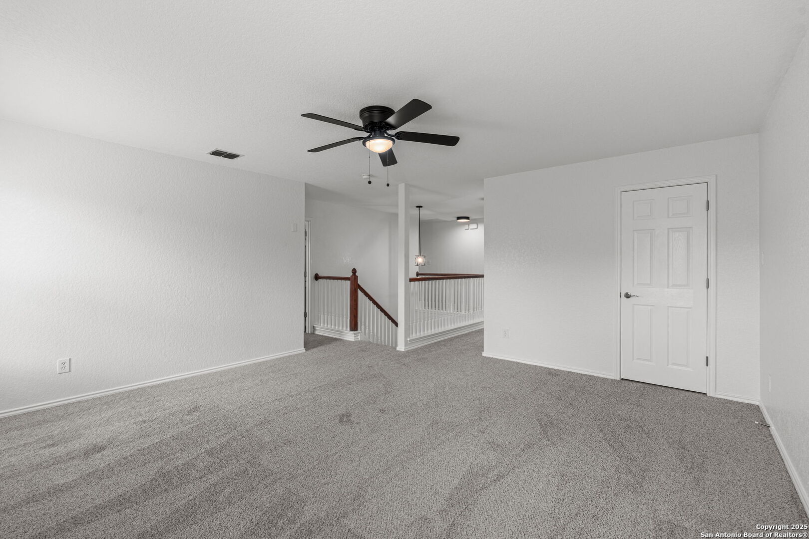 12206 Medina Mill
