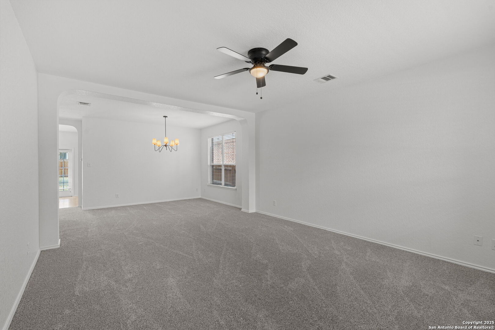 12206 Medina Mill