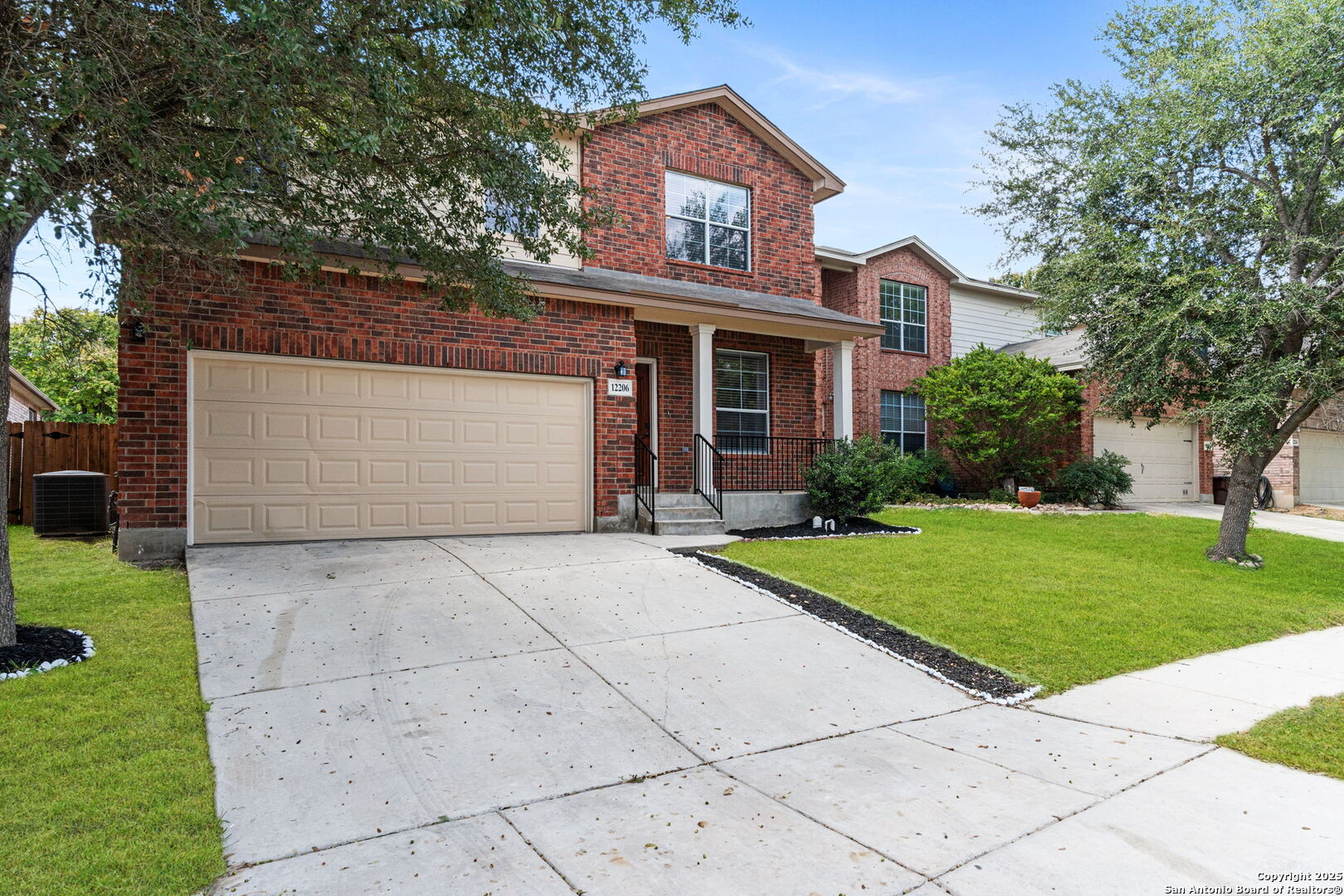 12206 Medina Mill