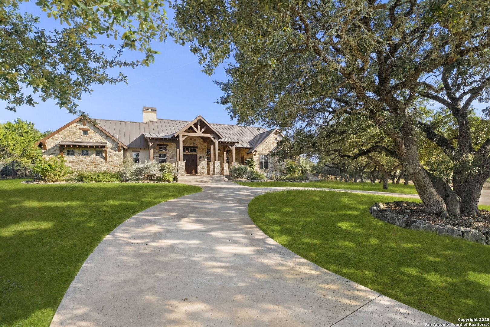 651 River Chase Dr