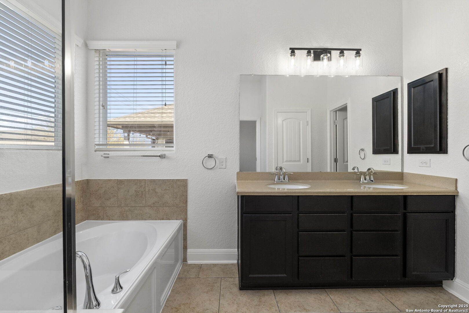 8015 Cimarron Ranch