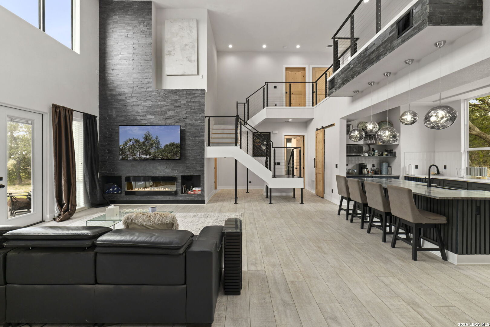 109 Pond View Ct