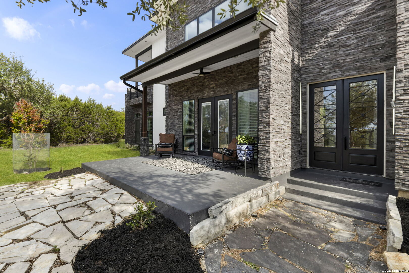 109 Pond View Ct