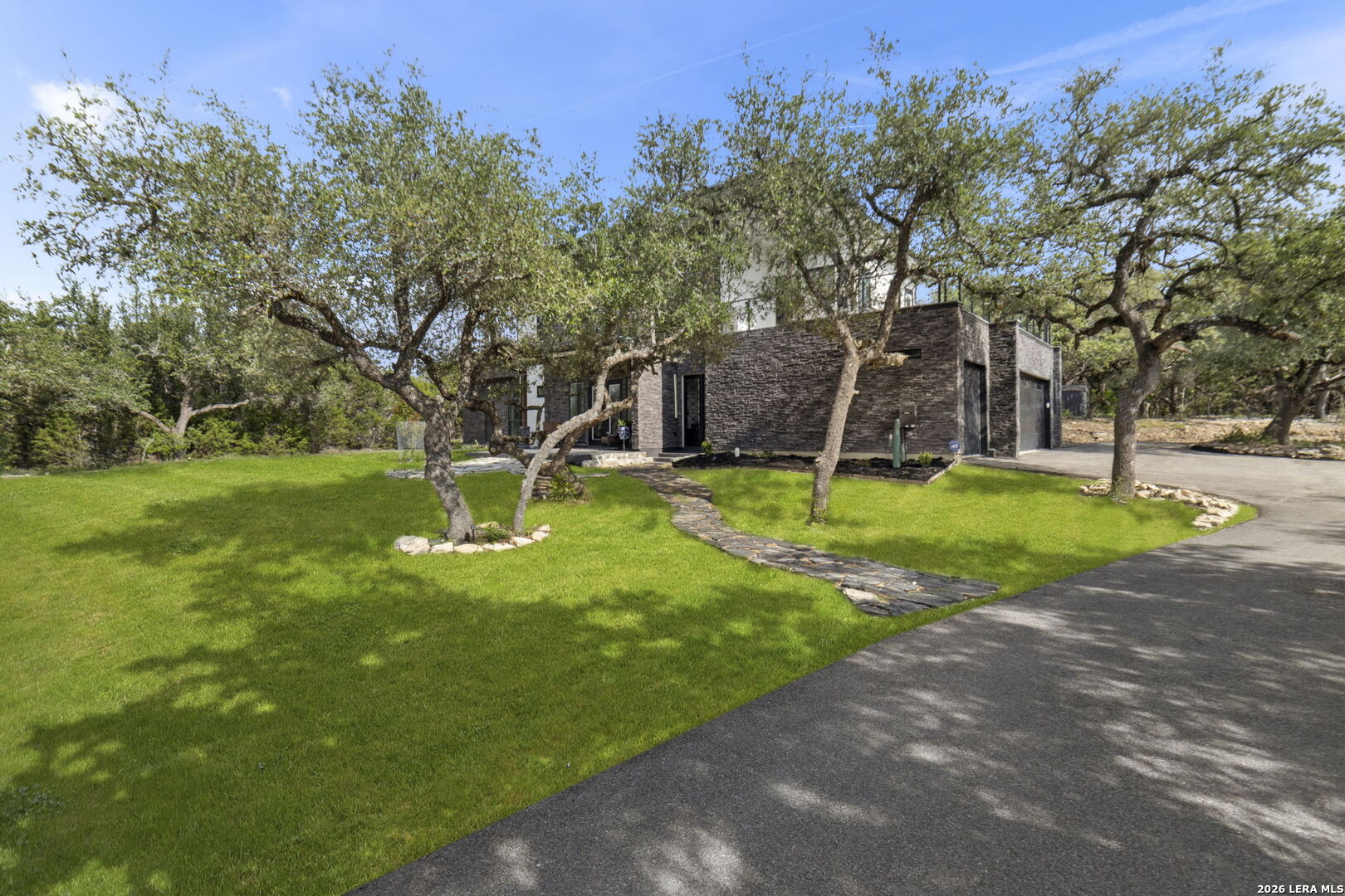 109 Pond View Ct