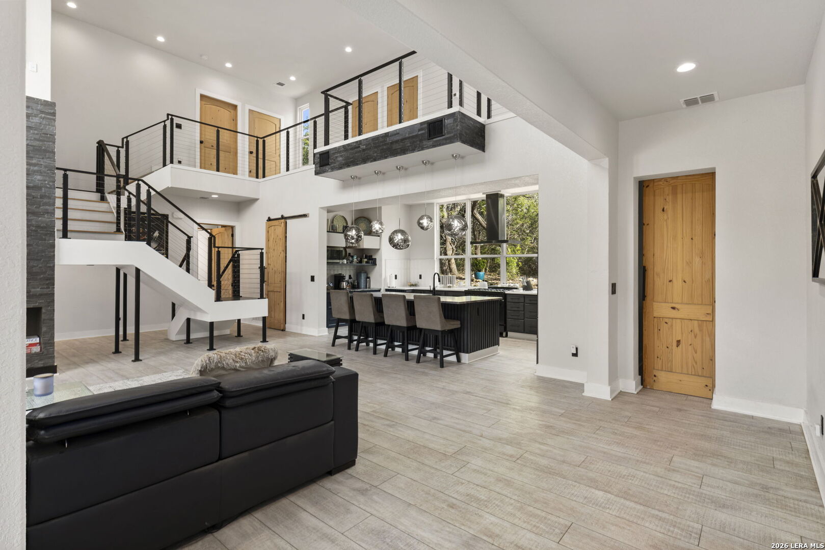 109 Pond View Ct