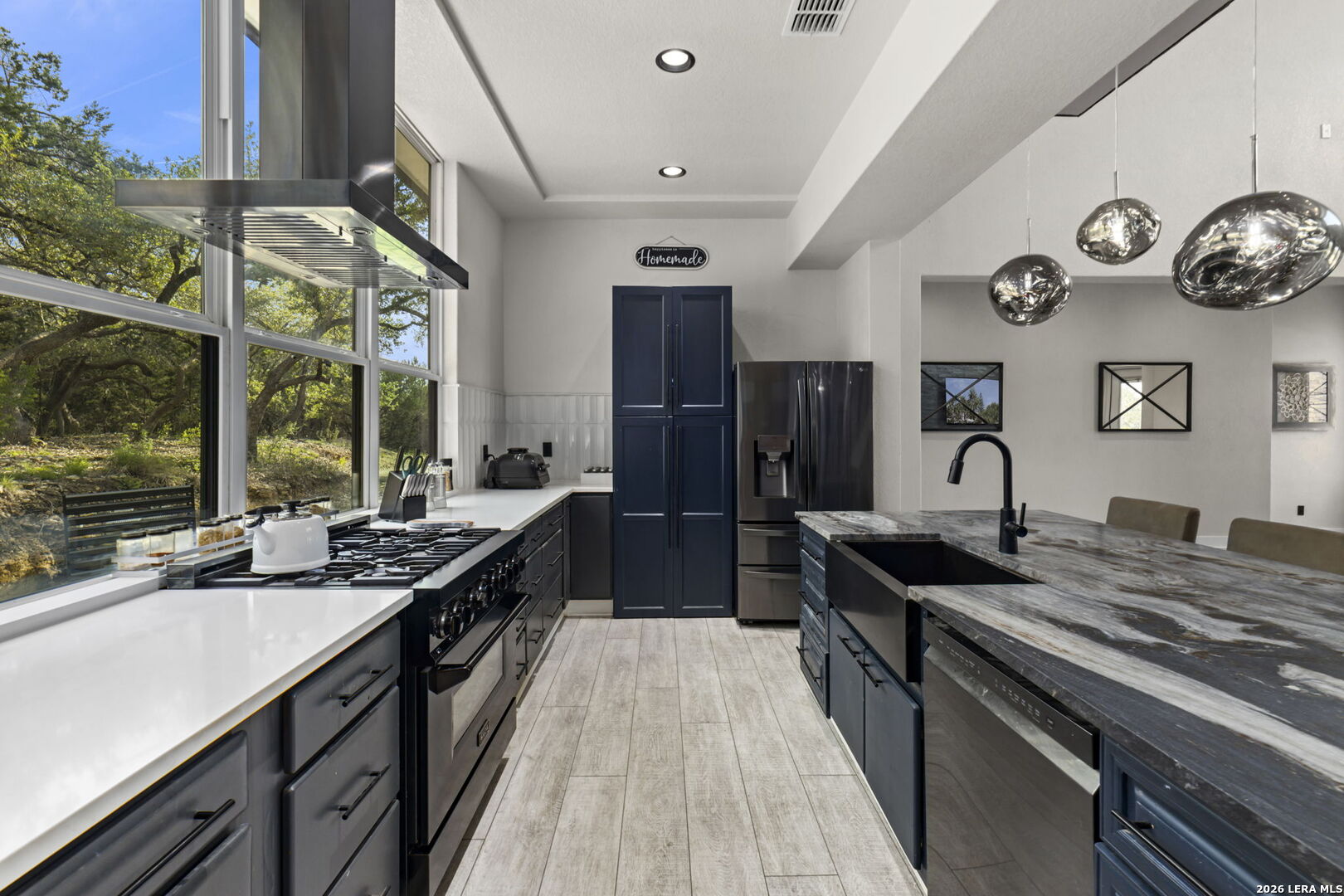 109 Pond View Ct