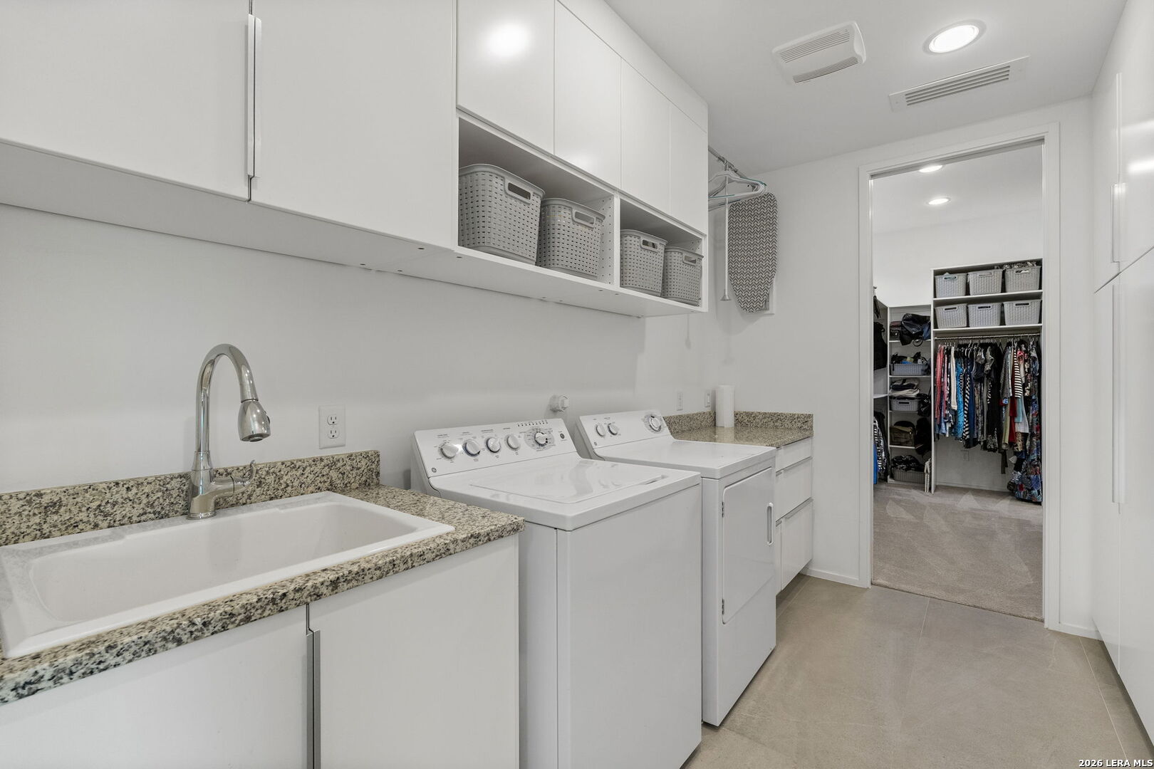 352 Arthur Ct