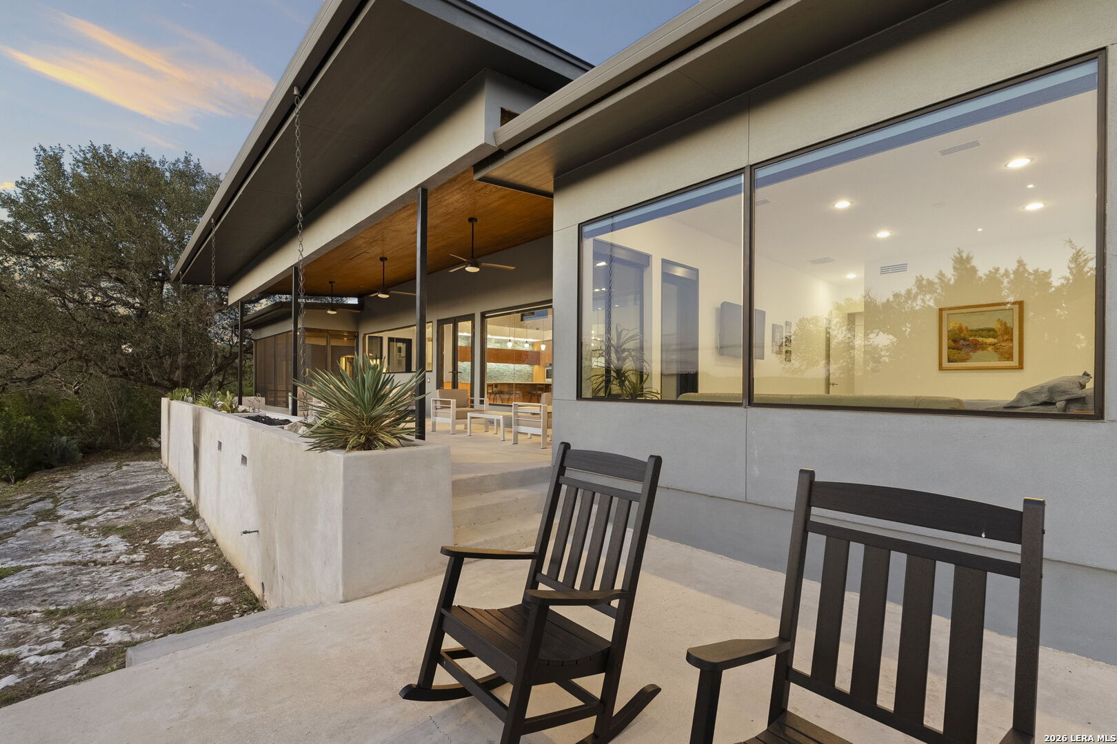 352 Arthur Ct