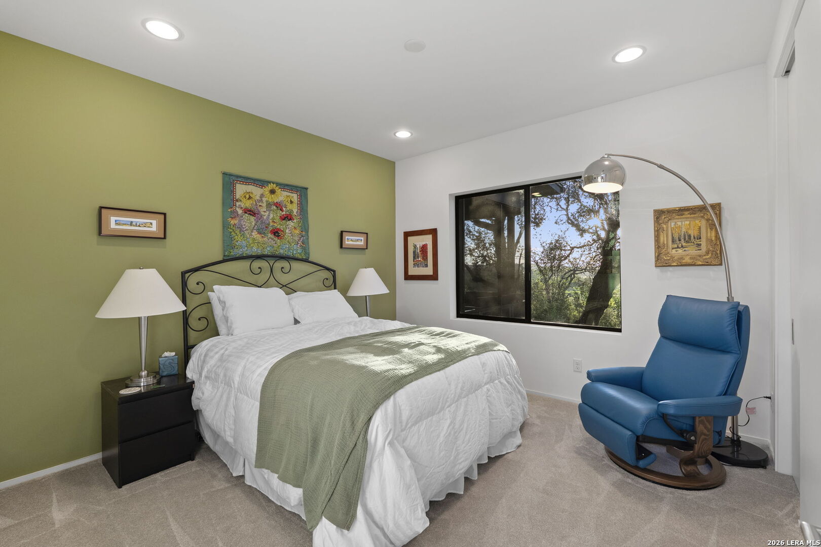 352 Arthur Ct
