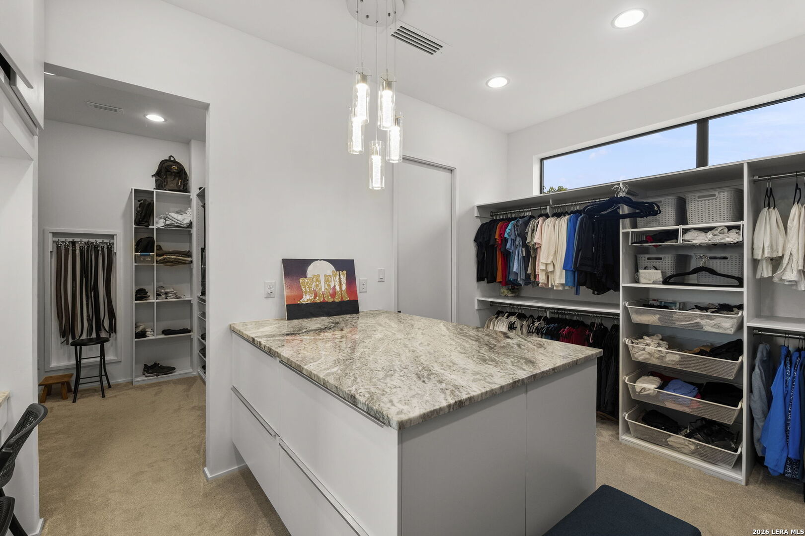 352 Arthur Ct