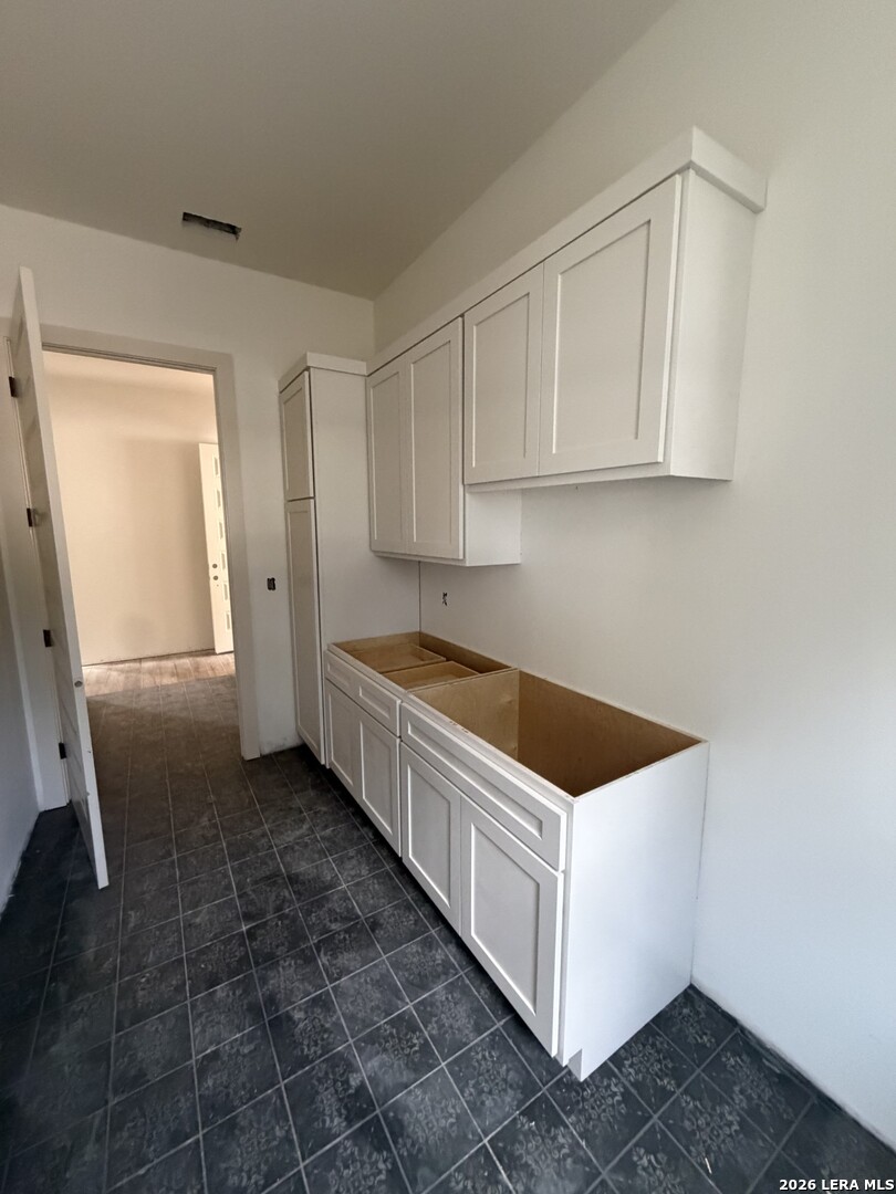 2475 COMAL SPGS