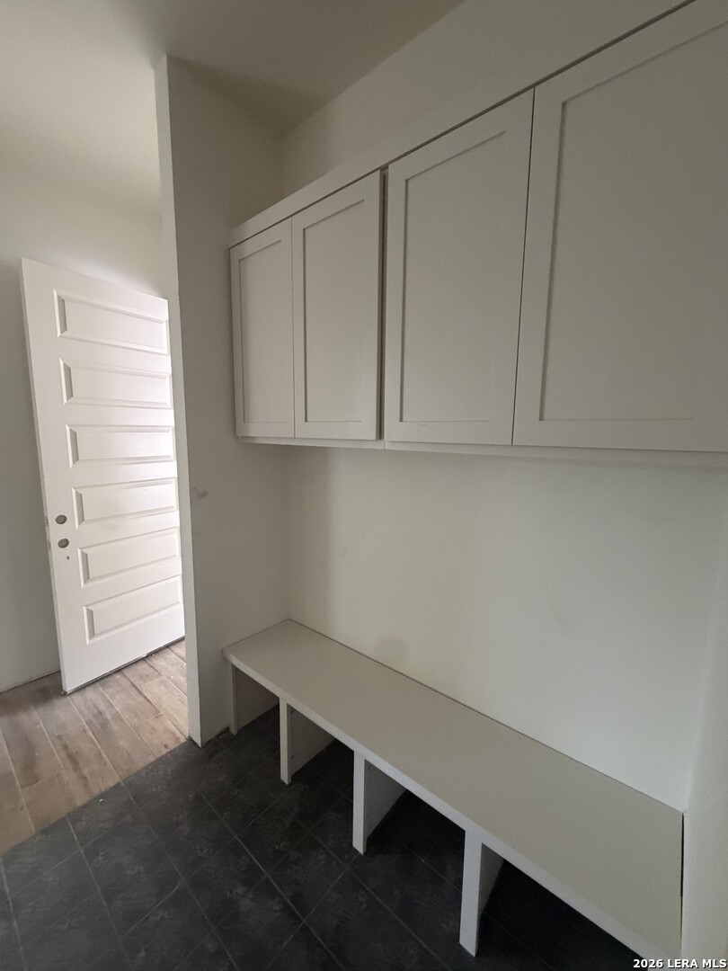 2475 COMAL SPGS
