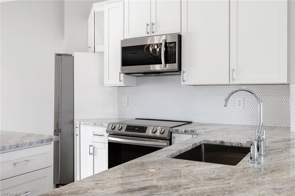 4920 Deerfield WAY # 204 Unit: B-204