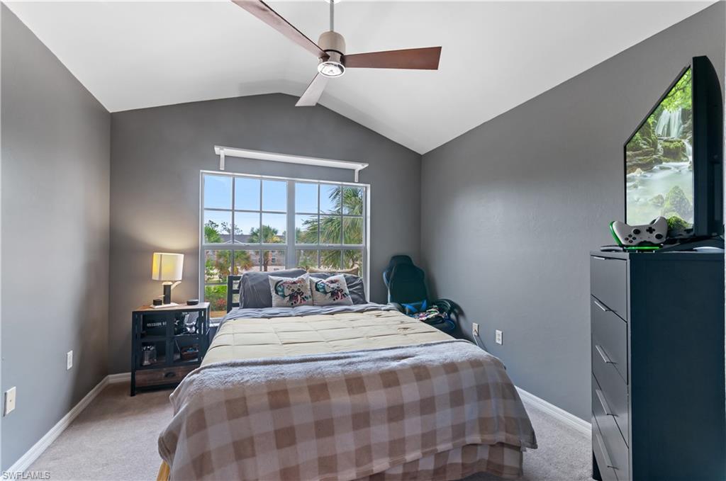 1208 OXFORD LN