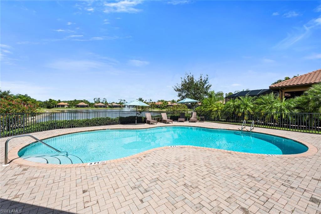 7437 Acorn WAY