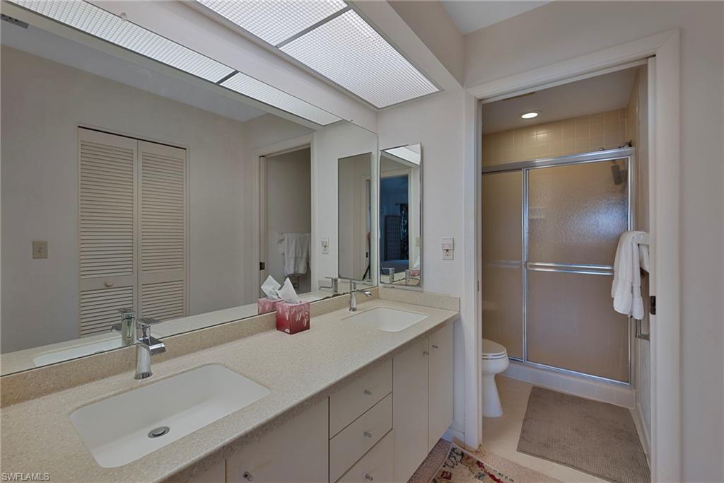 325 Bay Forest DR # 202