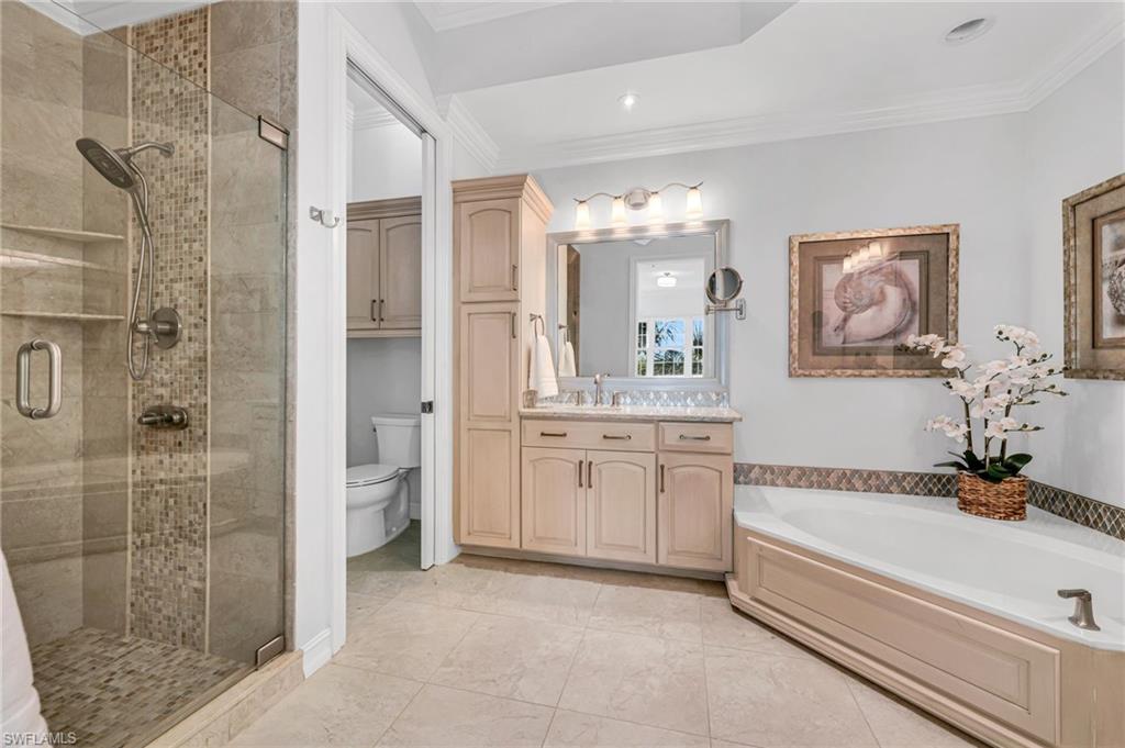 750 Bentwater CIR # 204