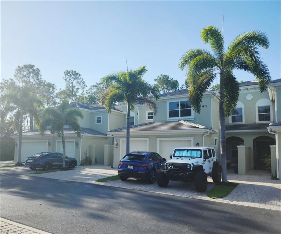 1445 Mariposa CIR # 101