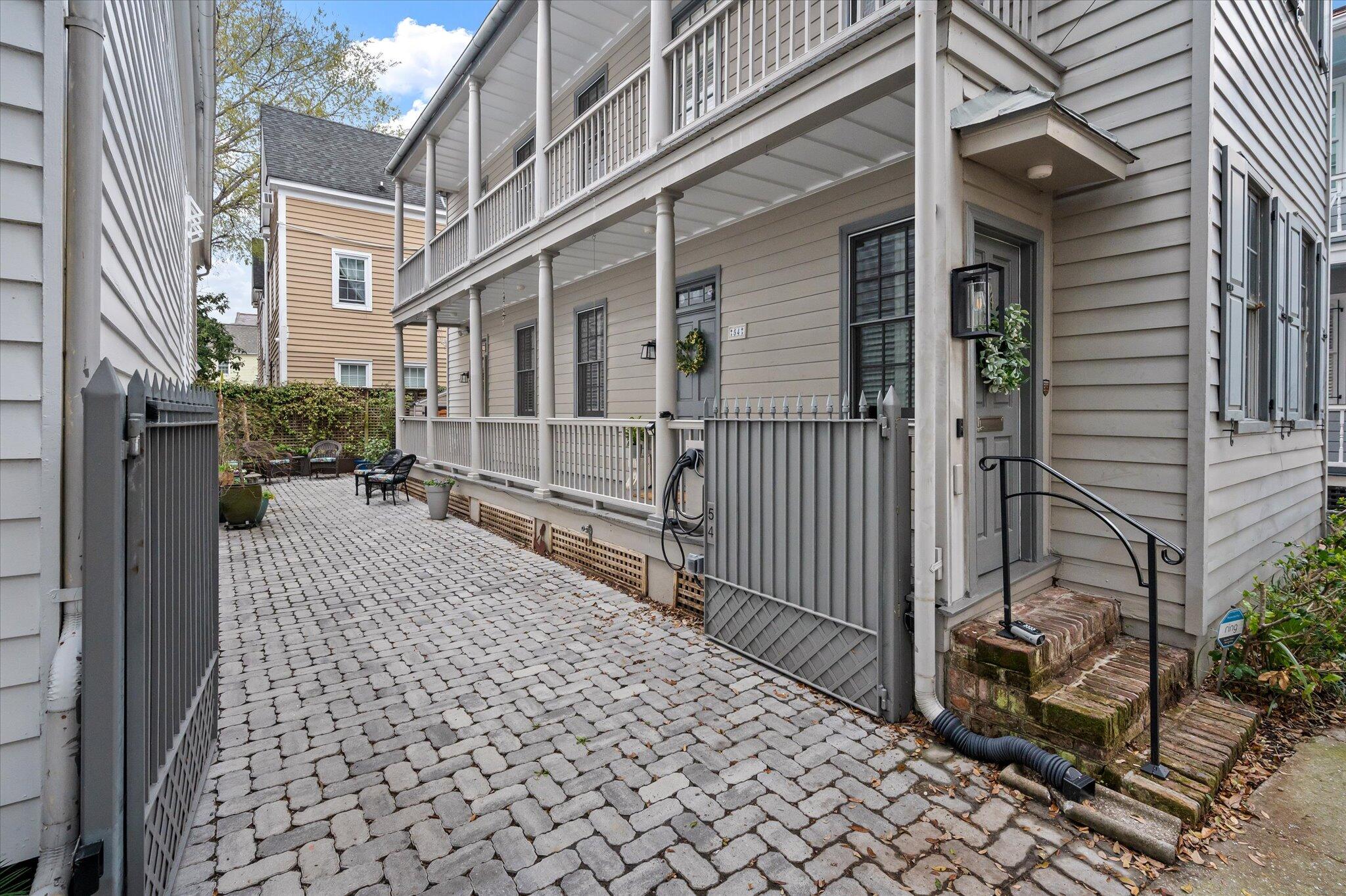 54 Warren Street