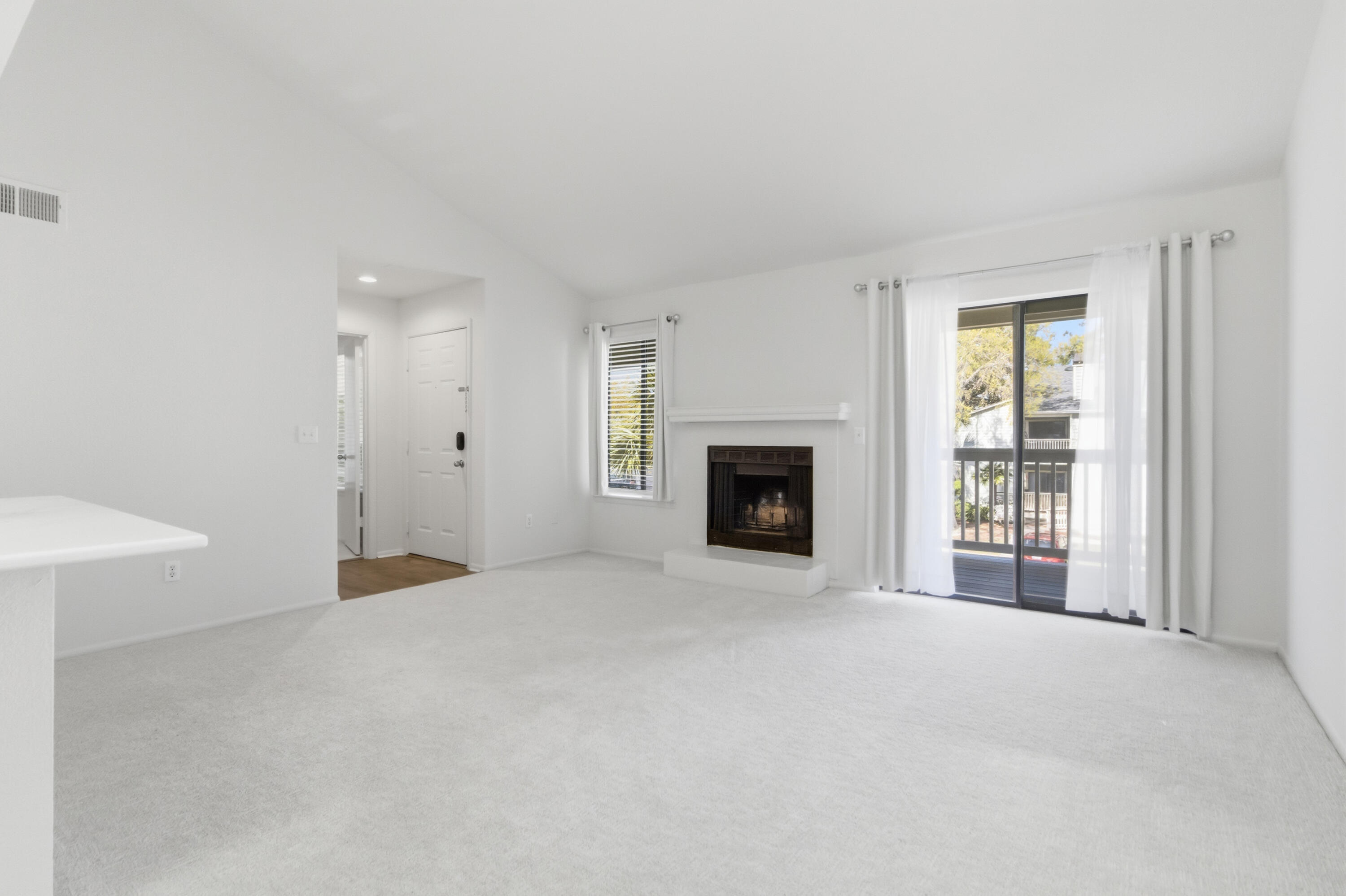 1481 Center Street Apt 603