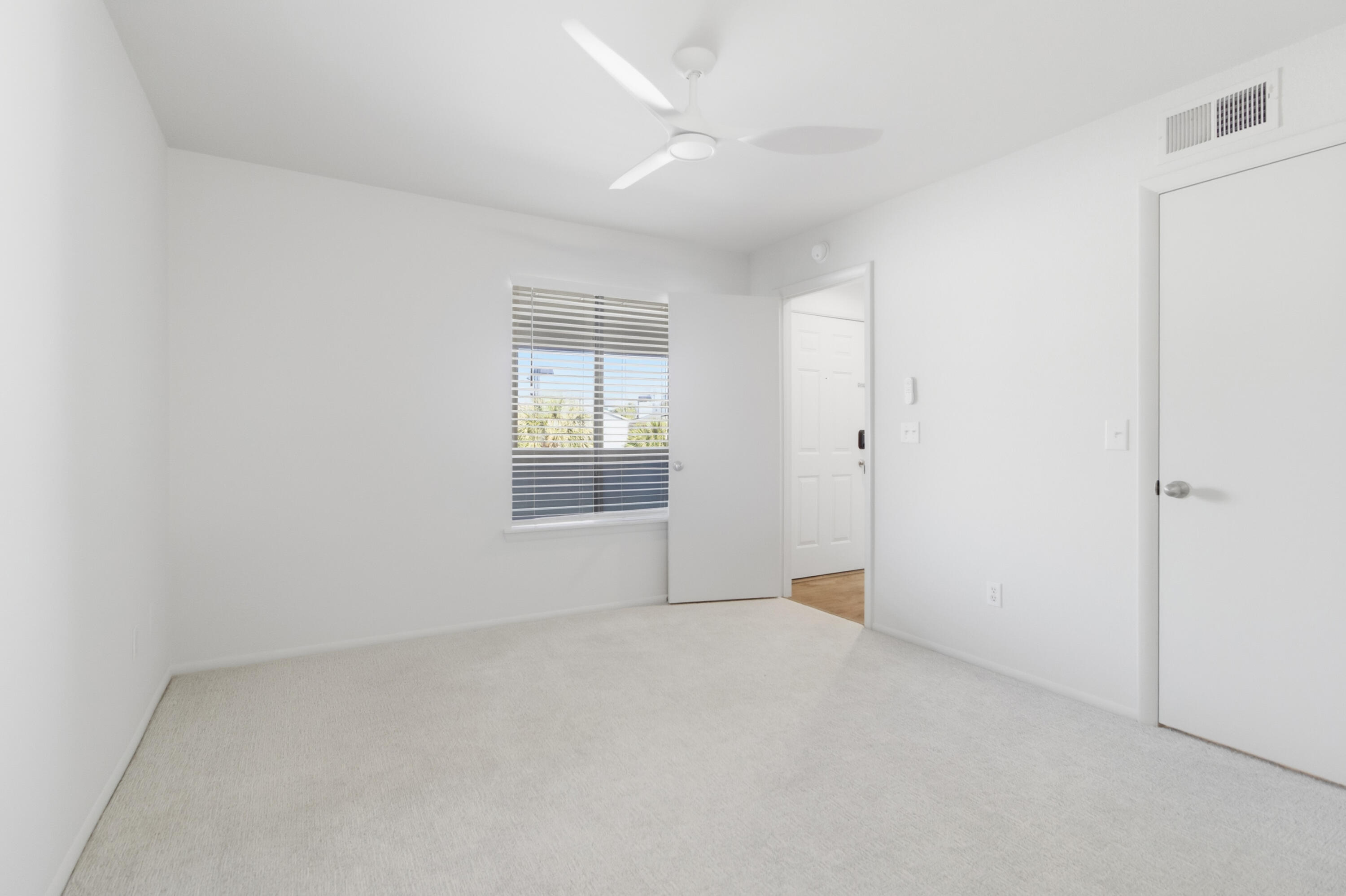1481 Center Street Apt 603