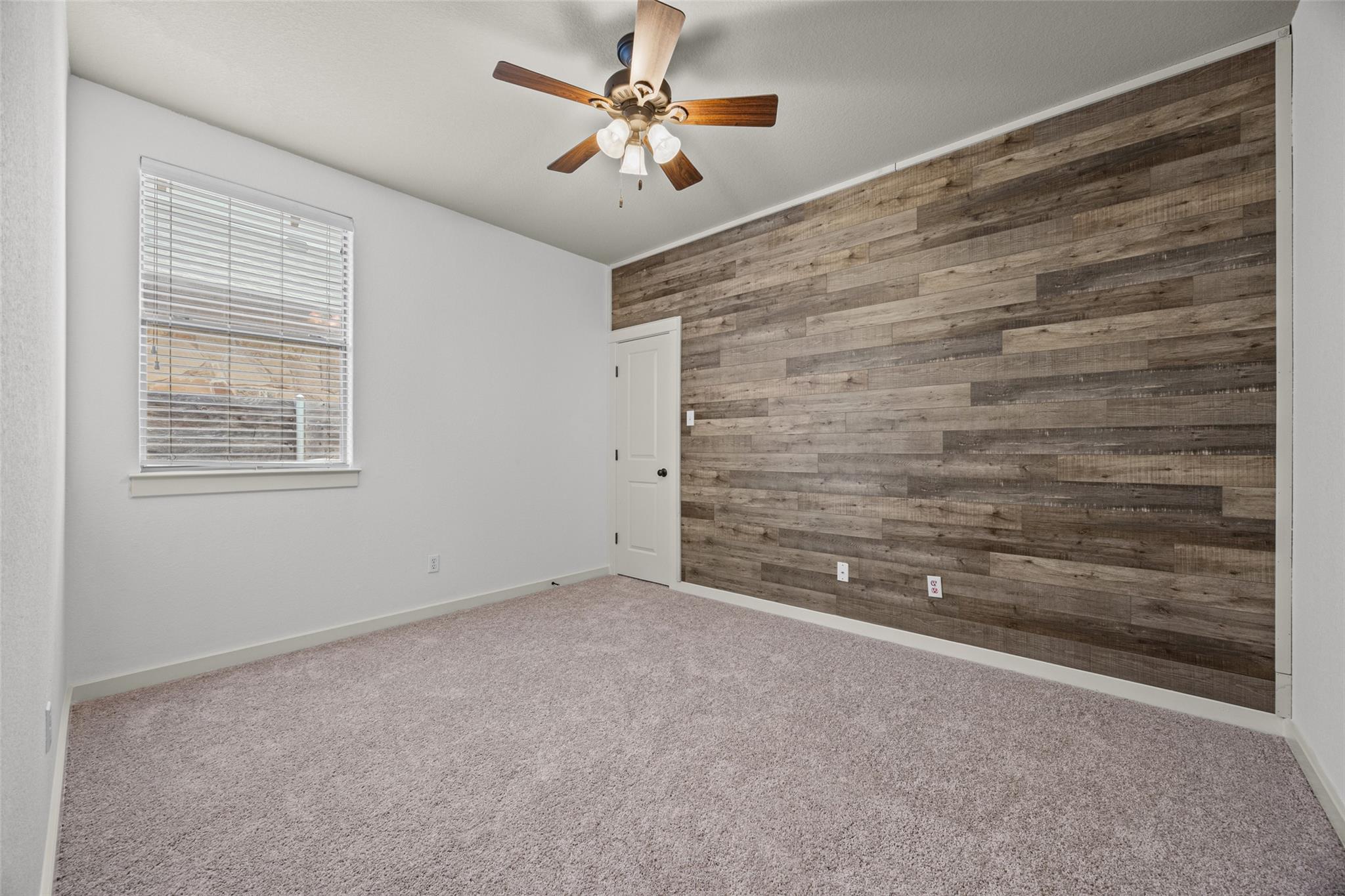 331 Rosemary HOLW