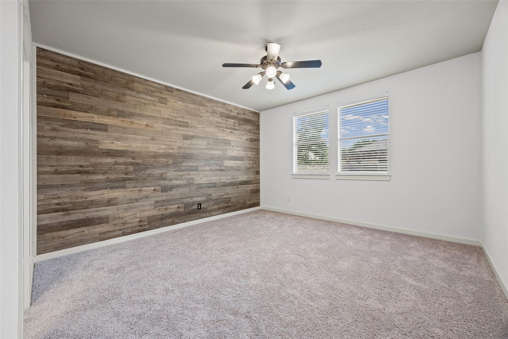 331 Rosemary HOLW