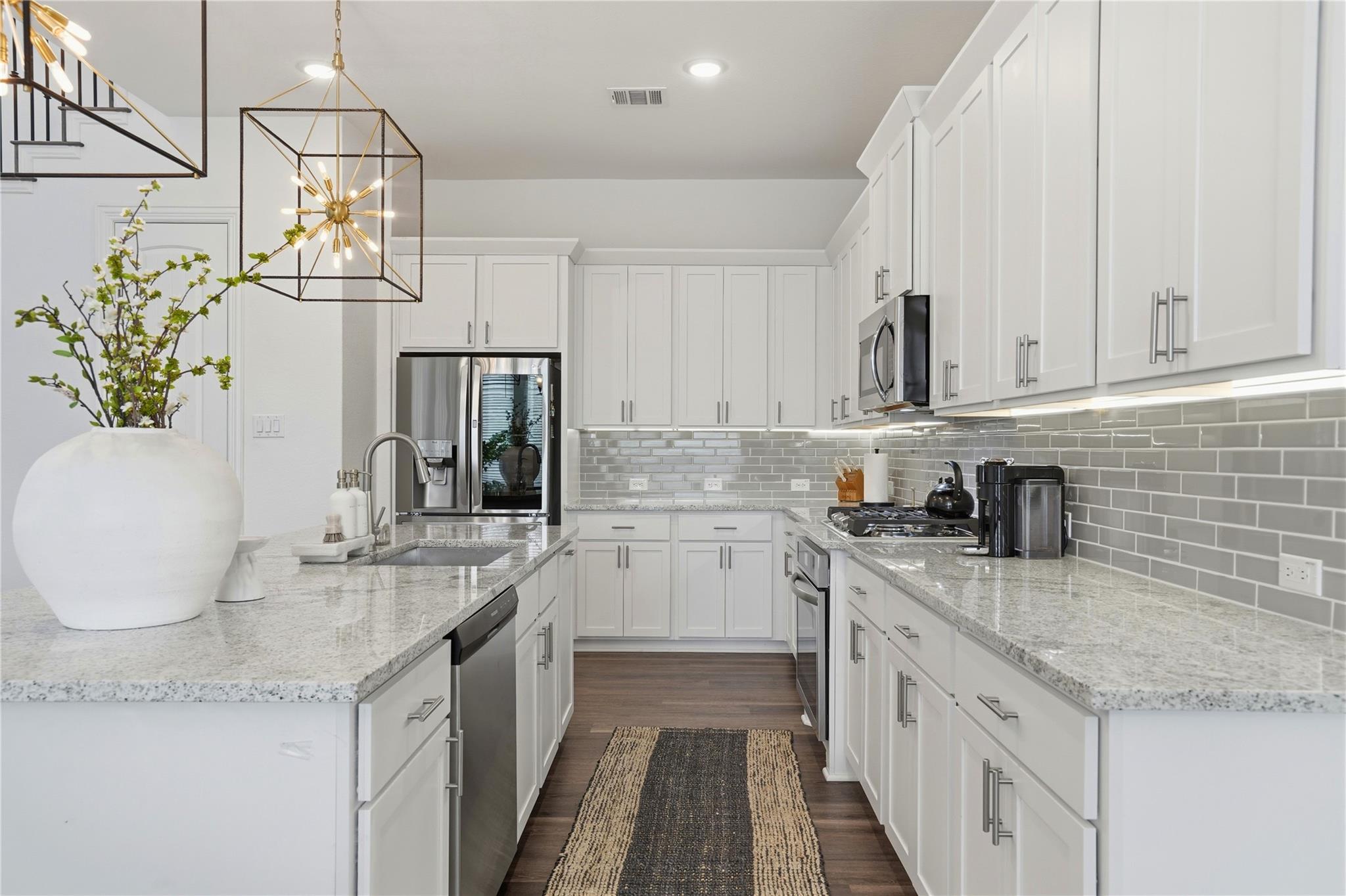 2804 Stone Branch DR