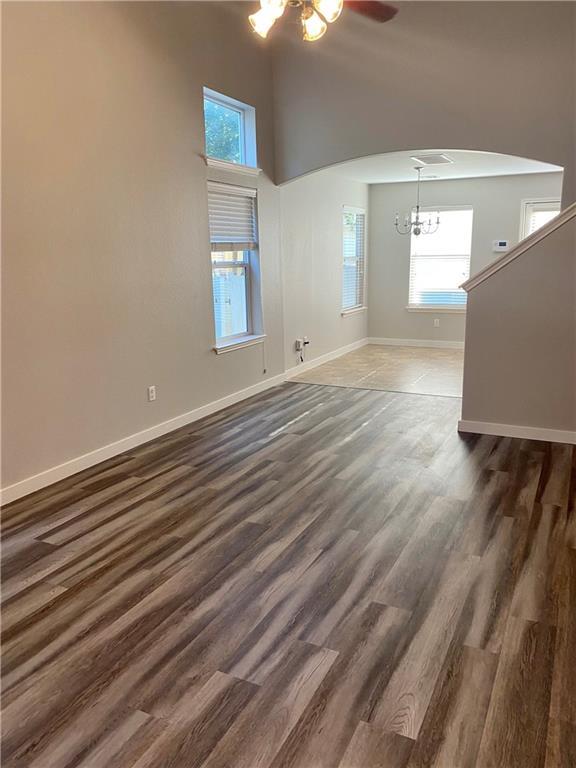 1813 Enchanted Rock DR