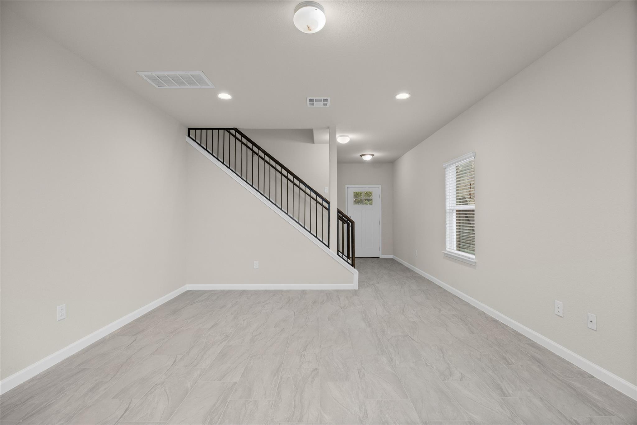 1121 La Conterra BLVD