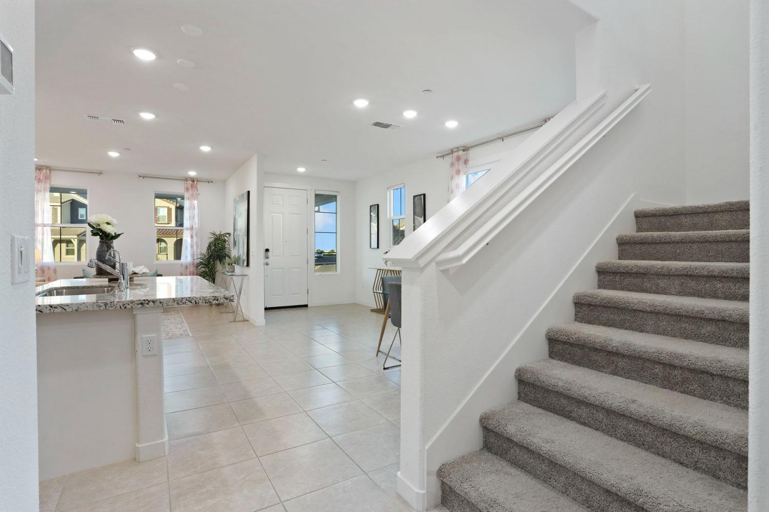 2331 S Sordello Avenue