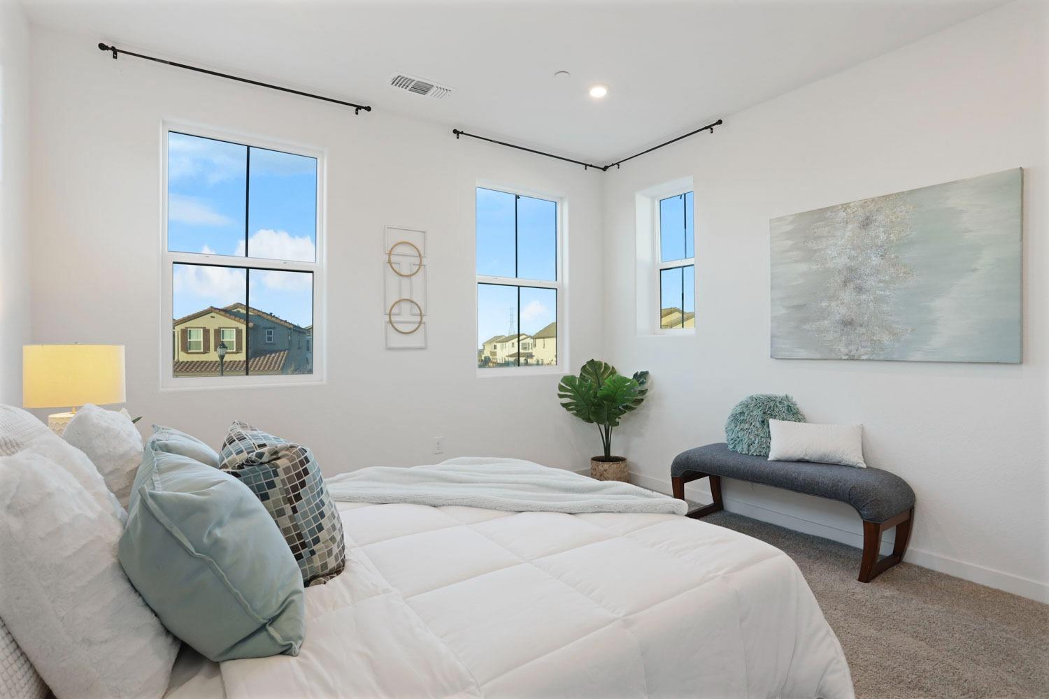 2331 S Sordello Avenue