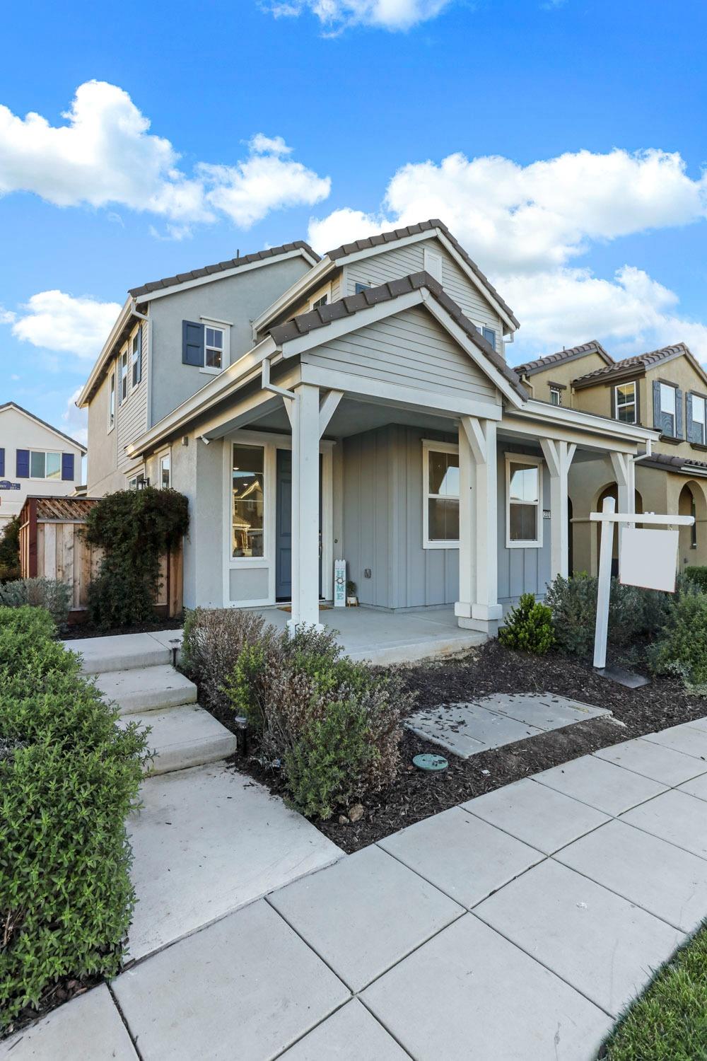 2331 S Sordello Avenue