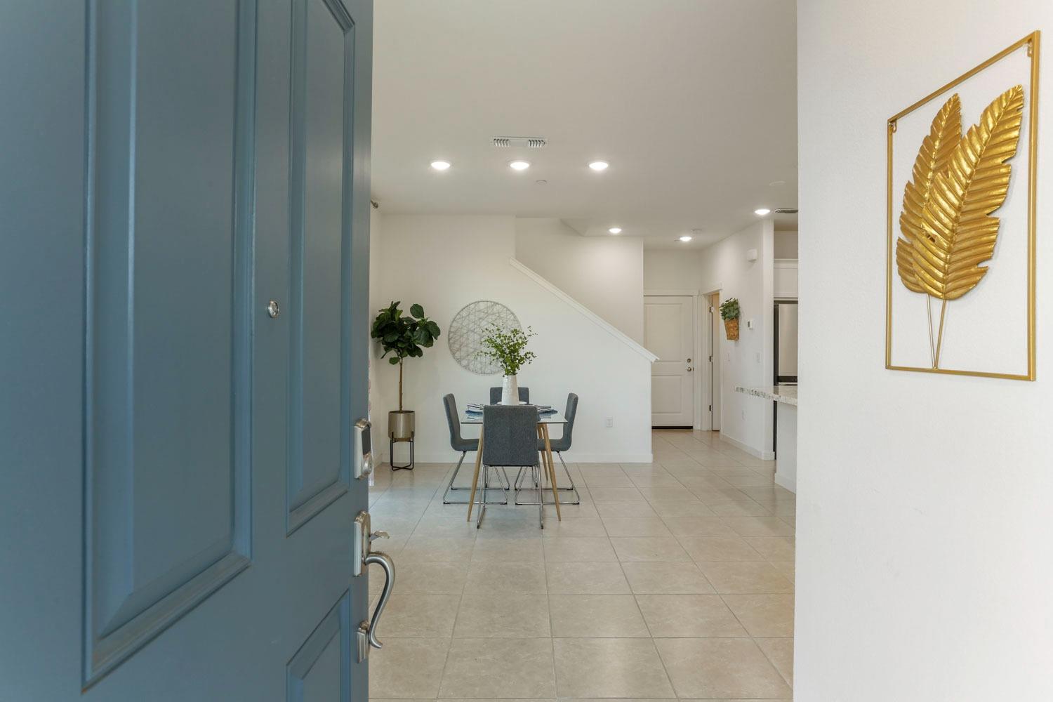 2331 S Sordello Avenue