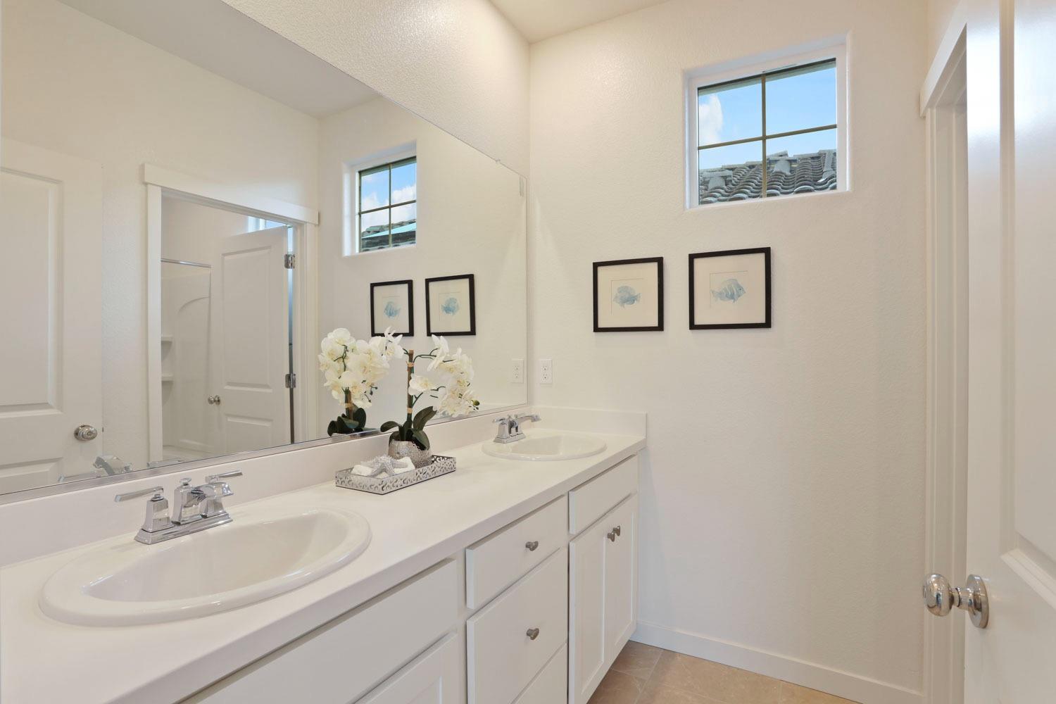 2331 S Sordello Avenue