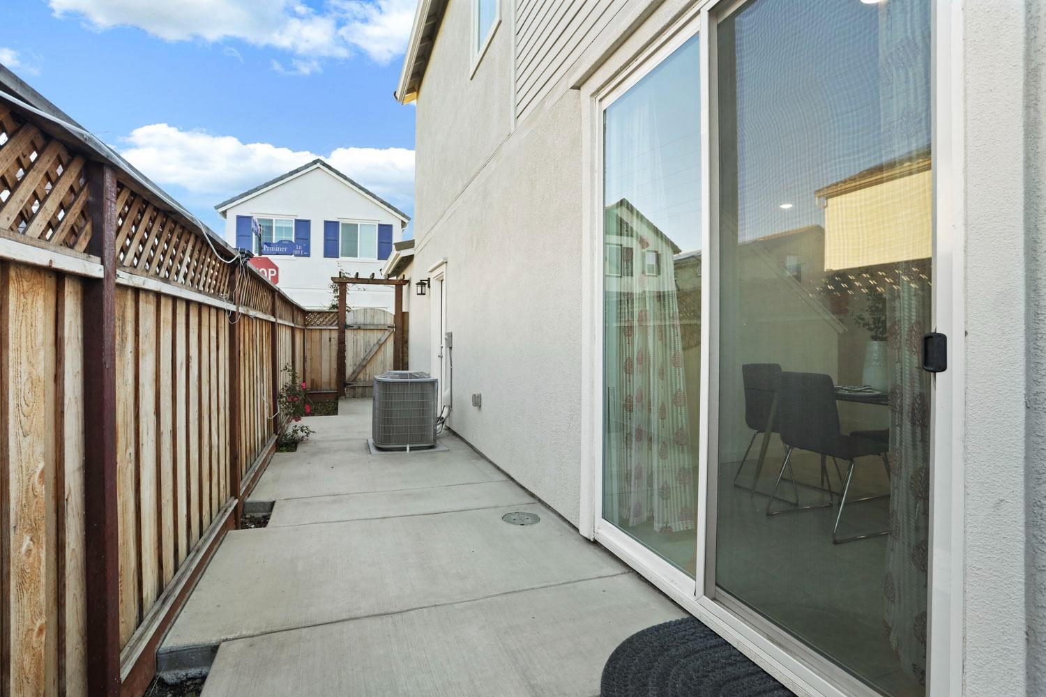 2331 S Sordello Avenue