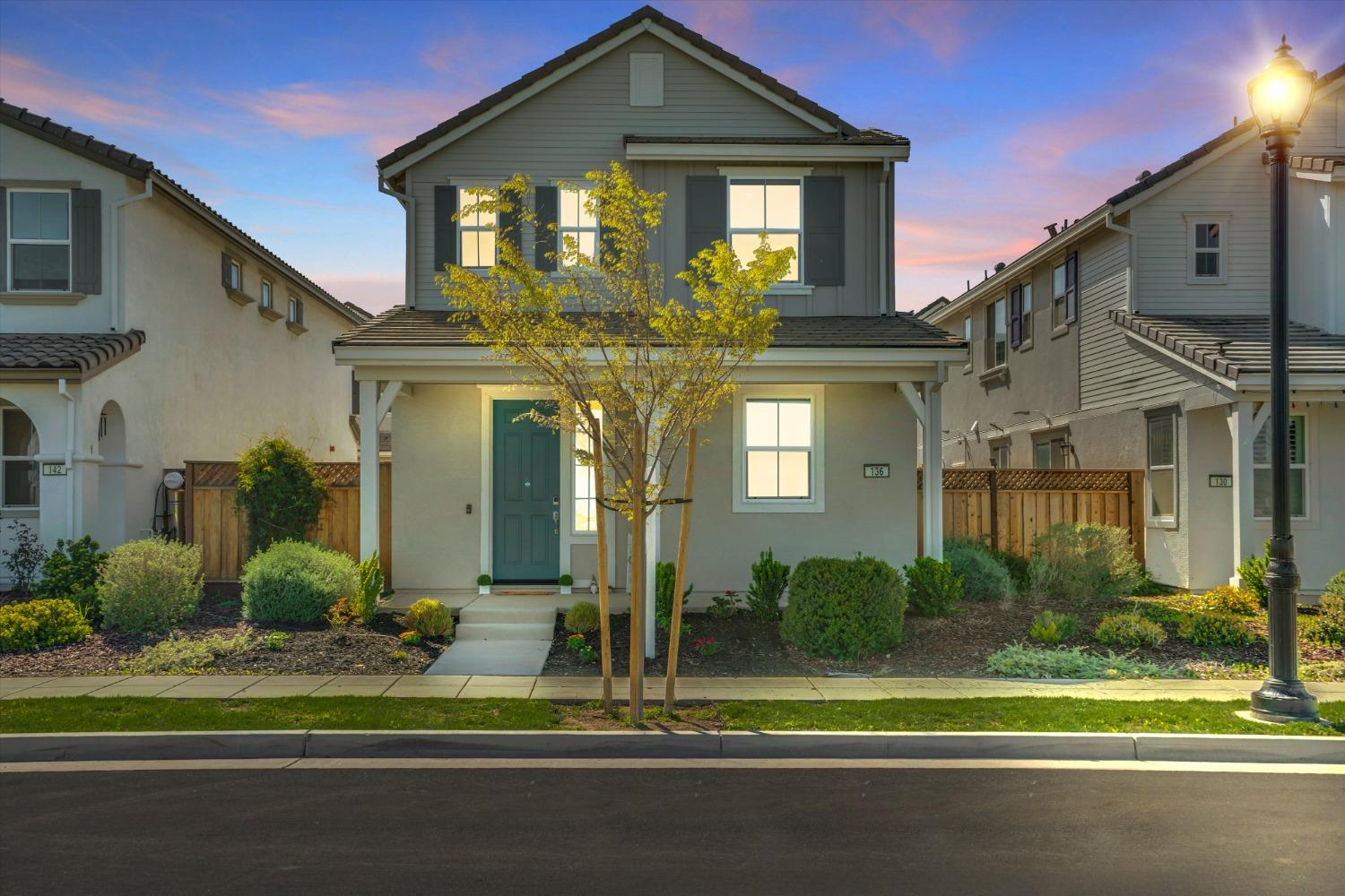 136 E Tuso Ranch Road