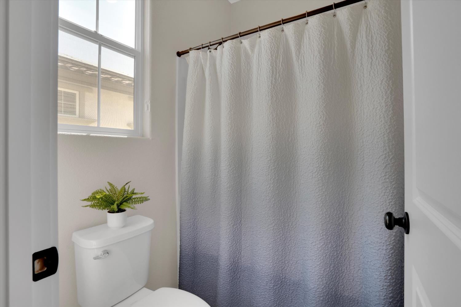 136 E Tuso Ranch Road