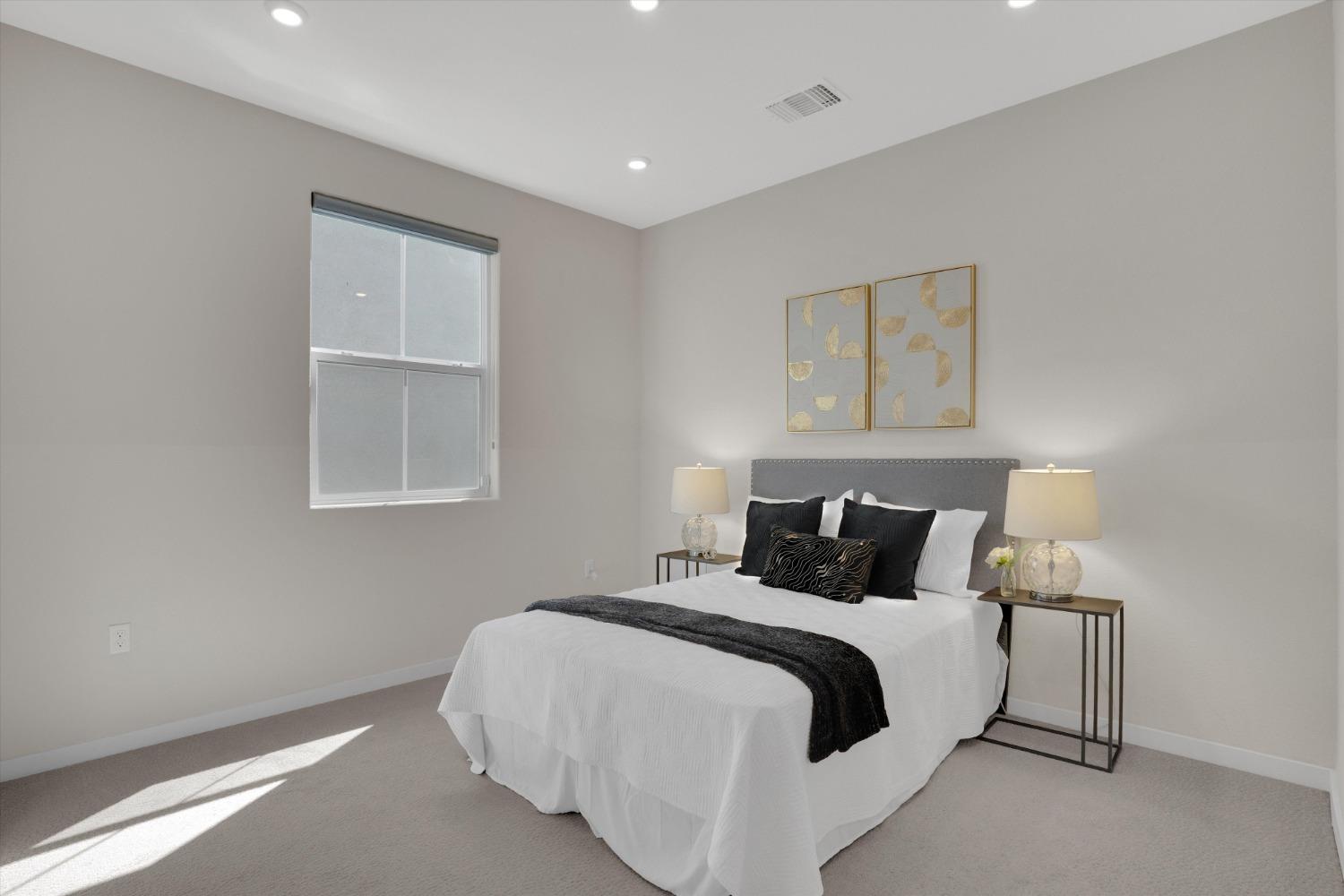 136 E Tuso Ranch Road