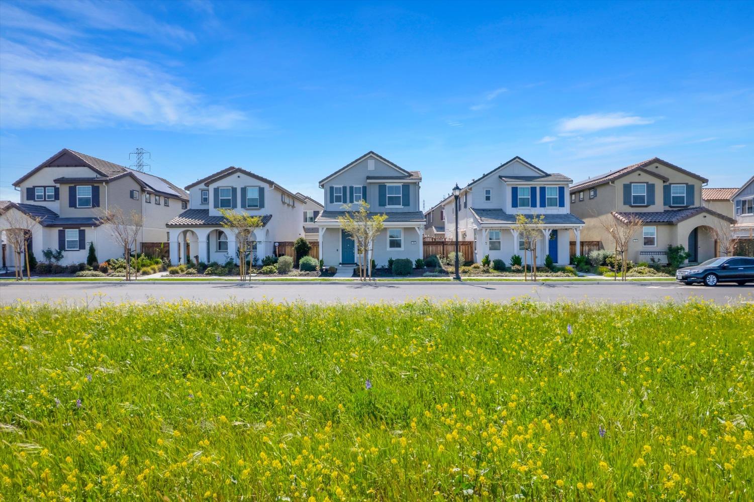 136 E Tuso Ranch Road