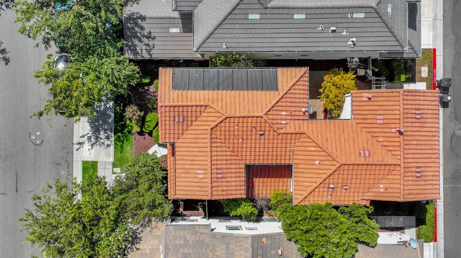 331 W Aventino Ave