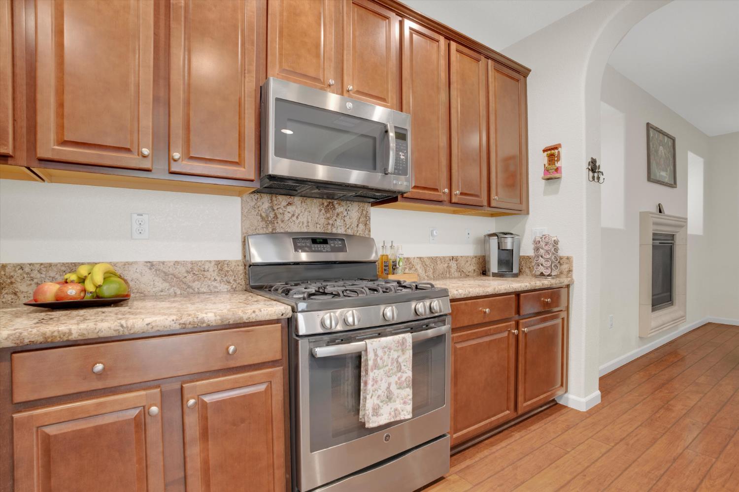 331 W Aventino Ave