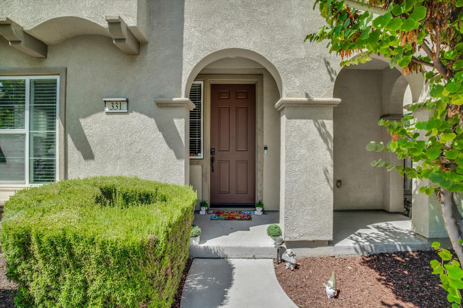 331 W Aventino Ave