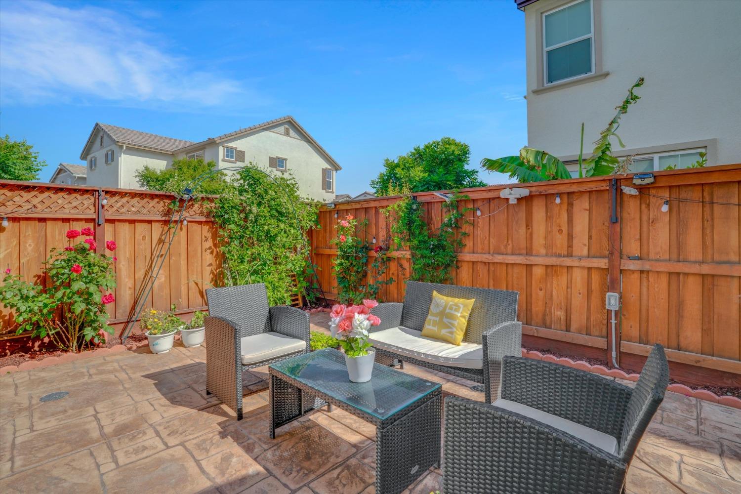 243 E Lawson Avenue