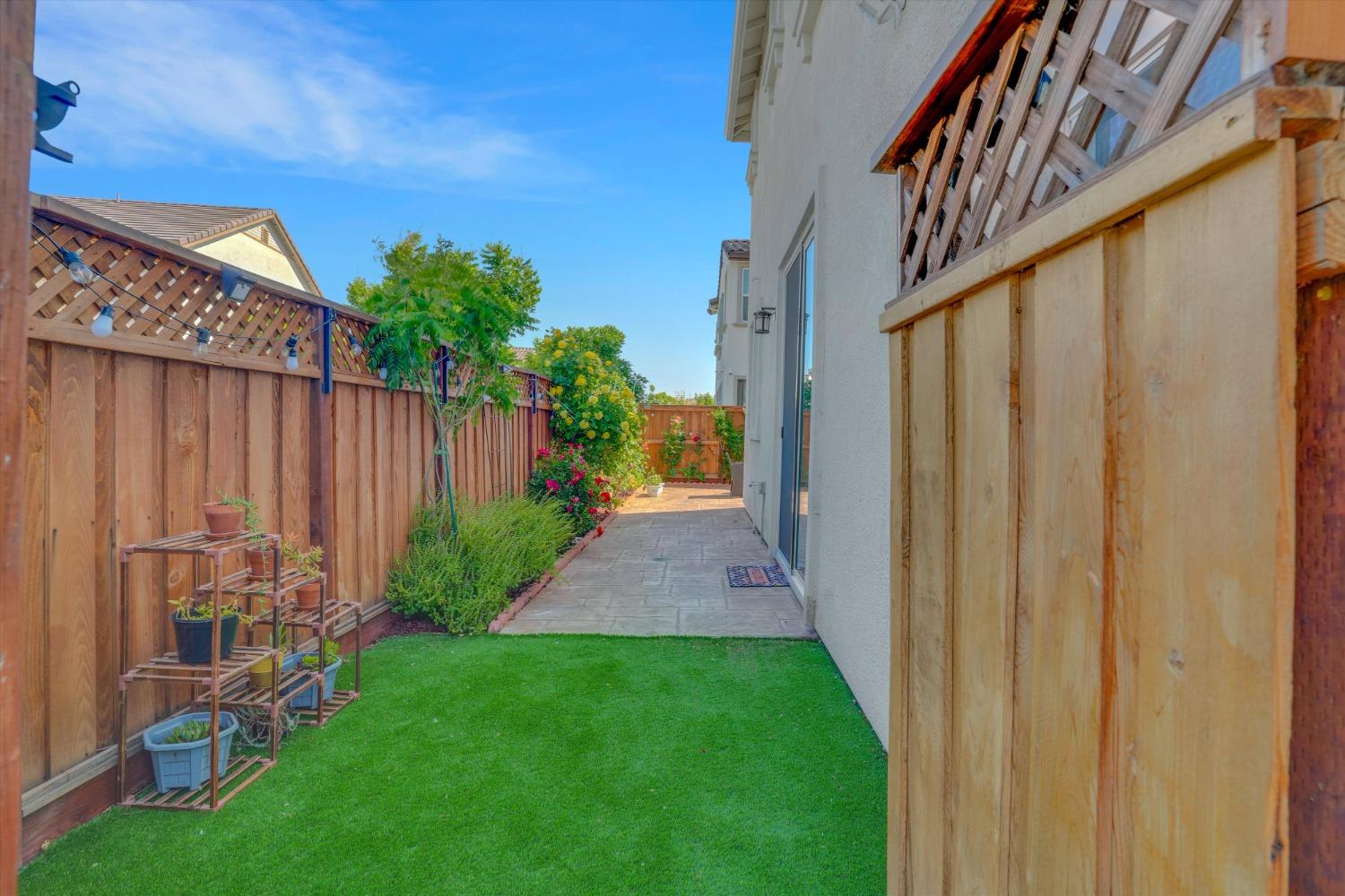 243 E Lawson Avenue
