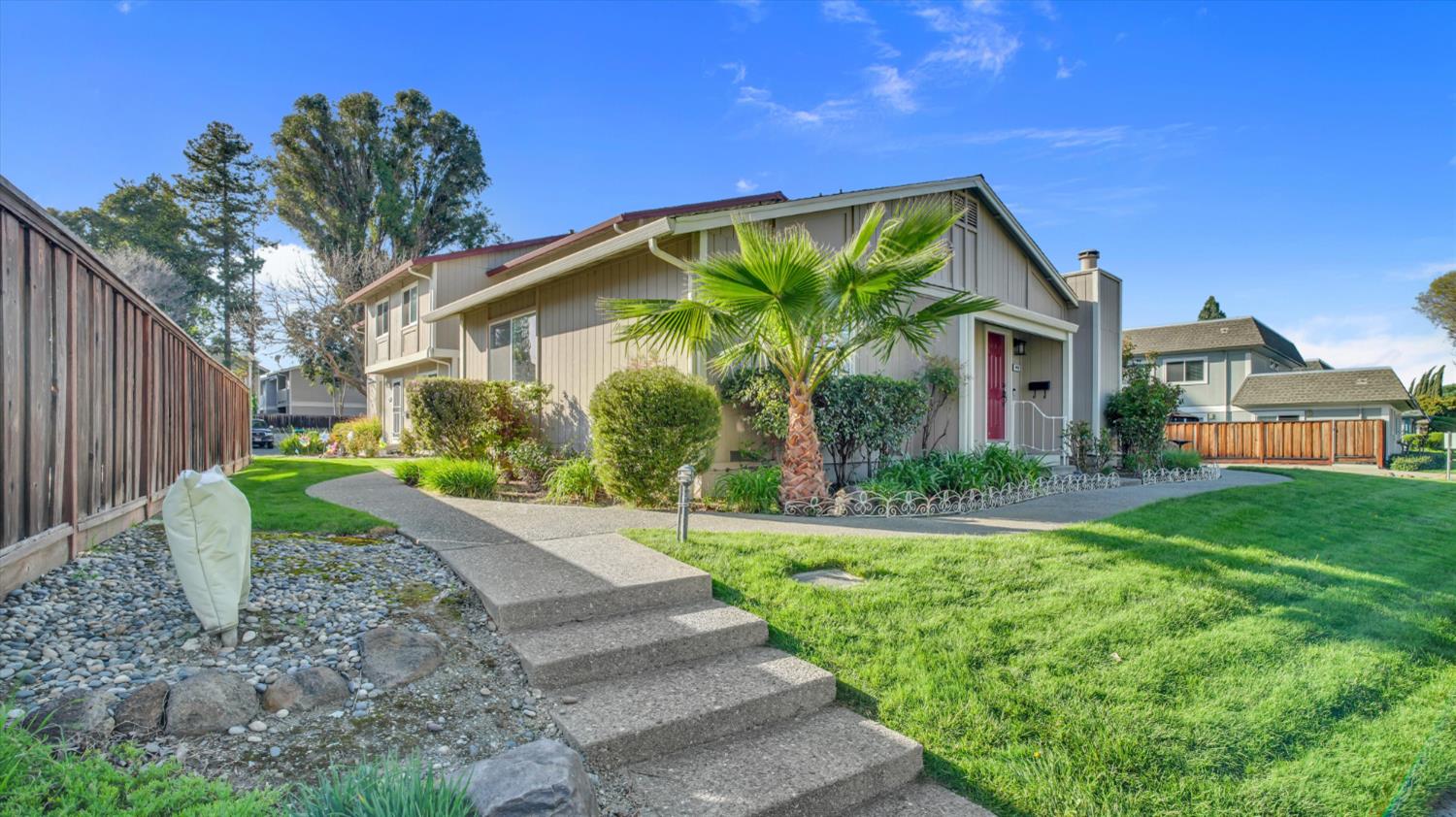 4451 Fairlands Drive