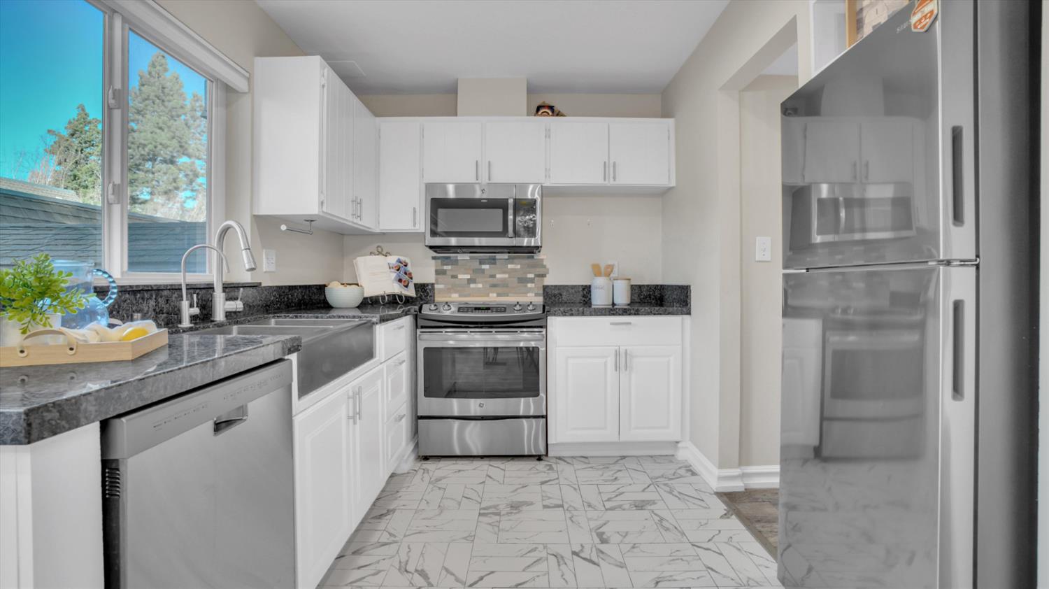 4451 Fairlands Drive