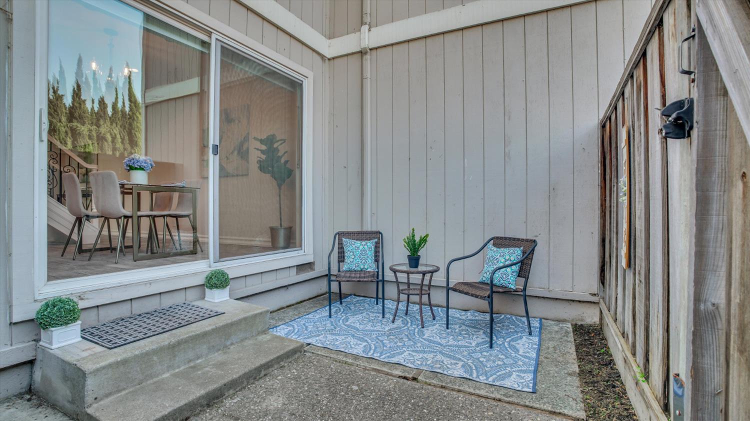 4451 Fairlands Drive