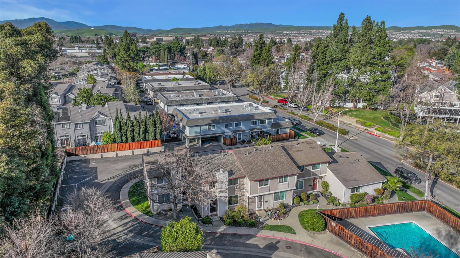 4451 Fairlands Drive